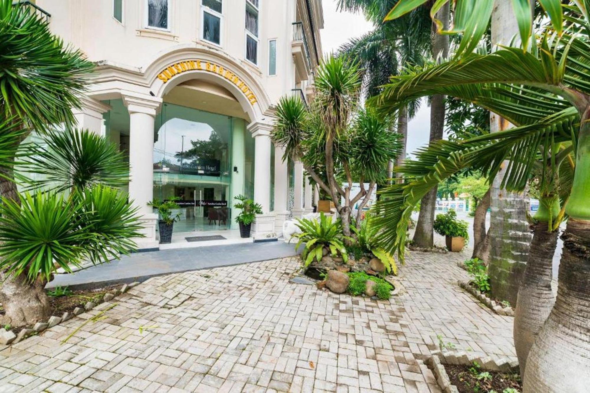 Collection O Sunshine Garden Hotel - Near Secc Cidade de Ho Chi Minh Exterior foto