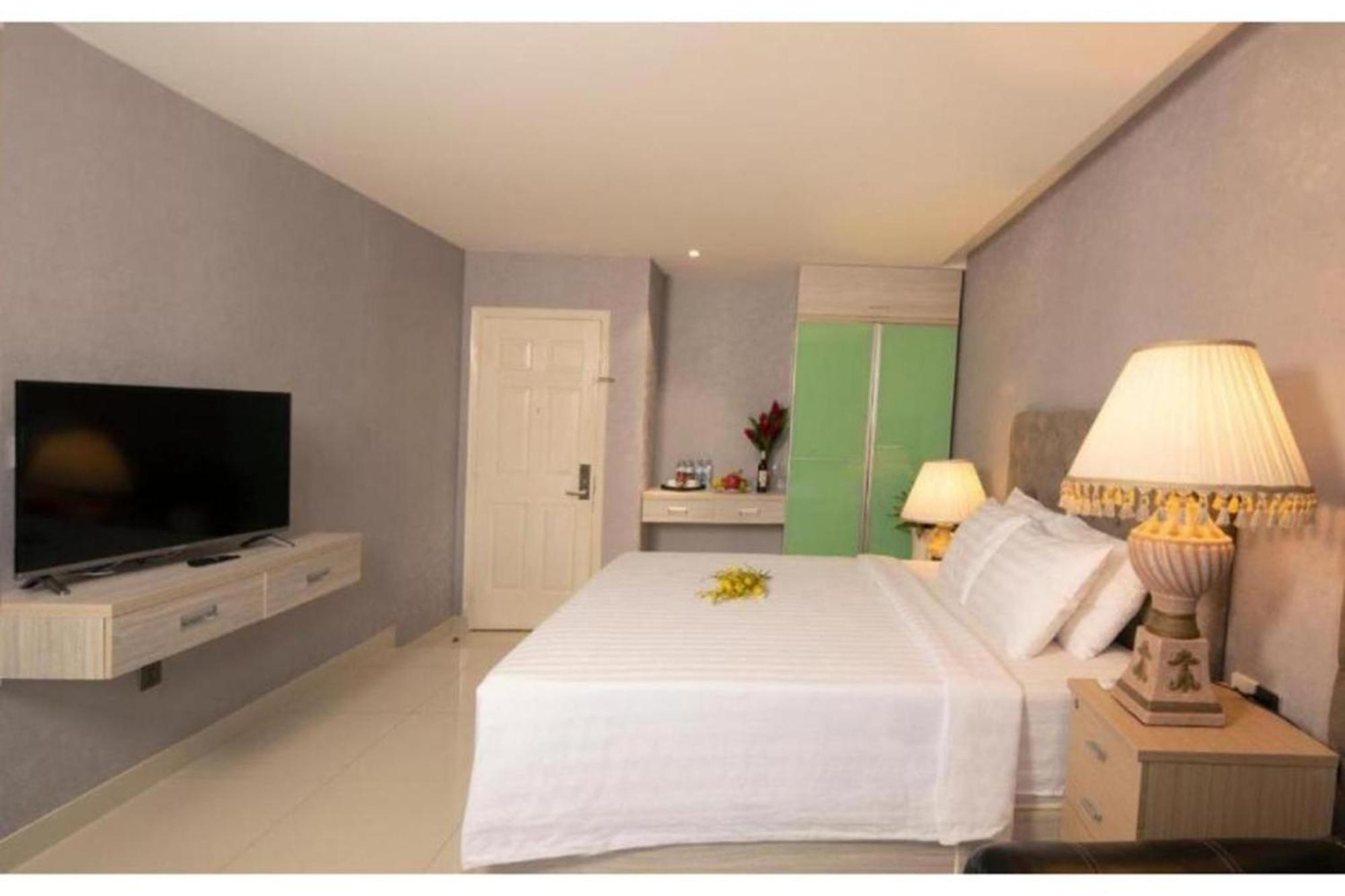 Collection O Sunshine Garden Hotel - Near Secc Cidade de Ho Chi Minh Exterior foto