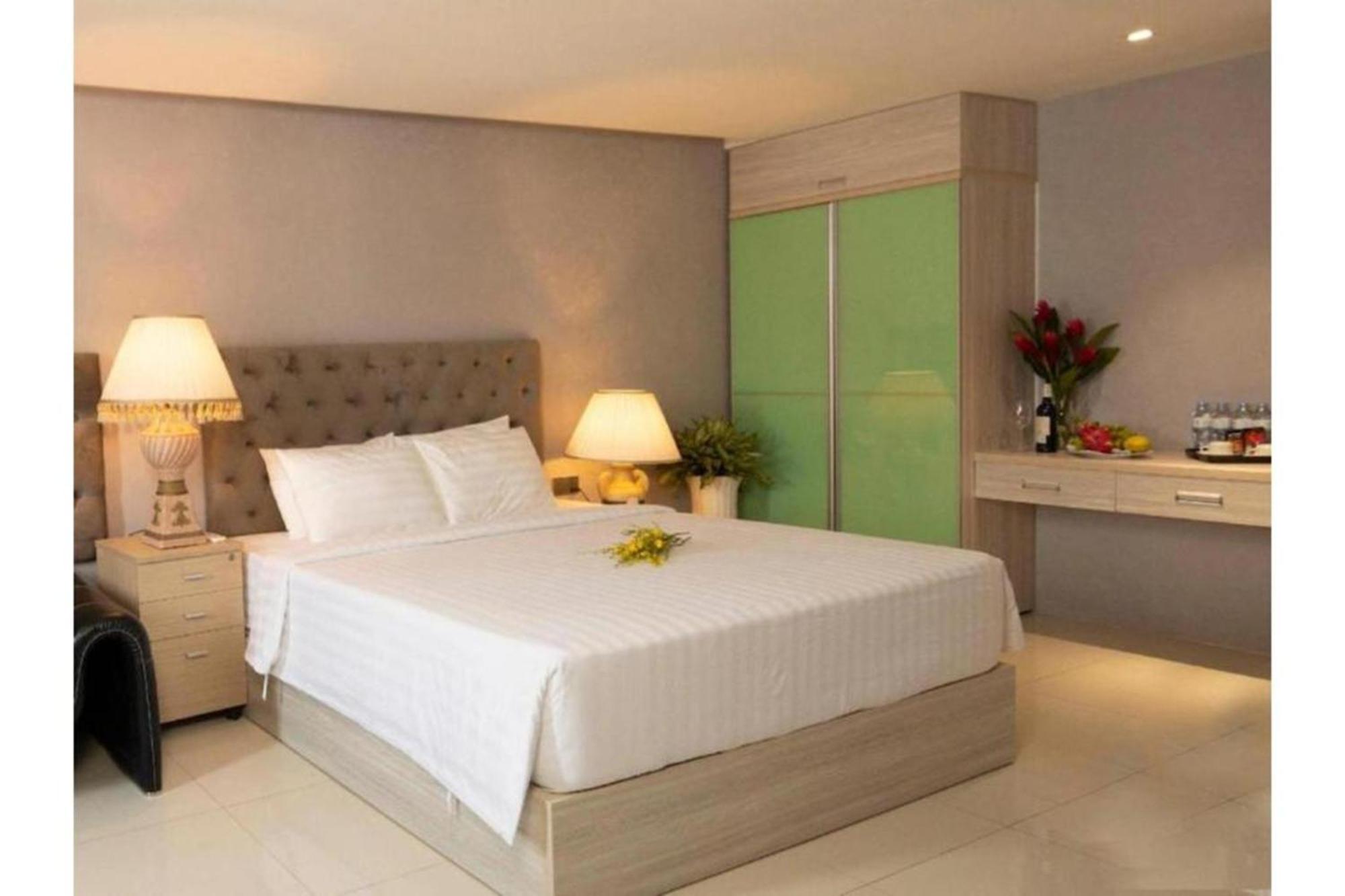 Collection O Sunshine Garden Hotel - Near Secc Cidade de Ho Chi Minh Exterior foto